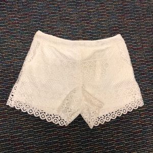 Women’s White Lace Shorts-Size XL